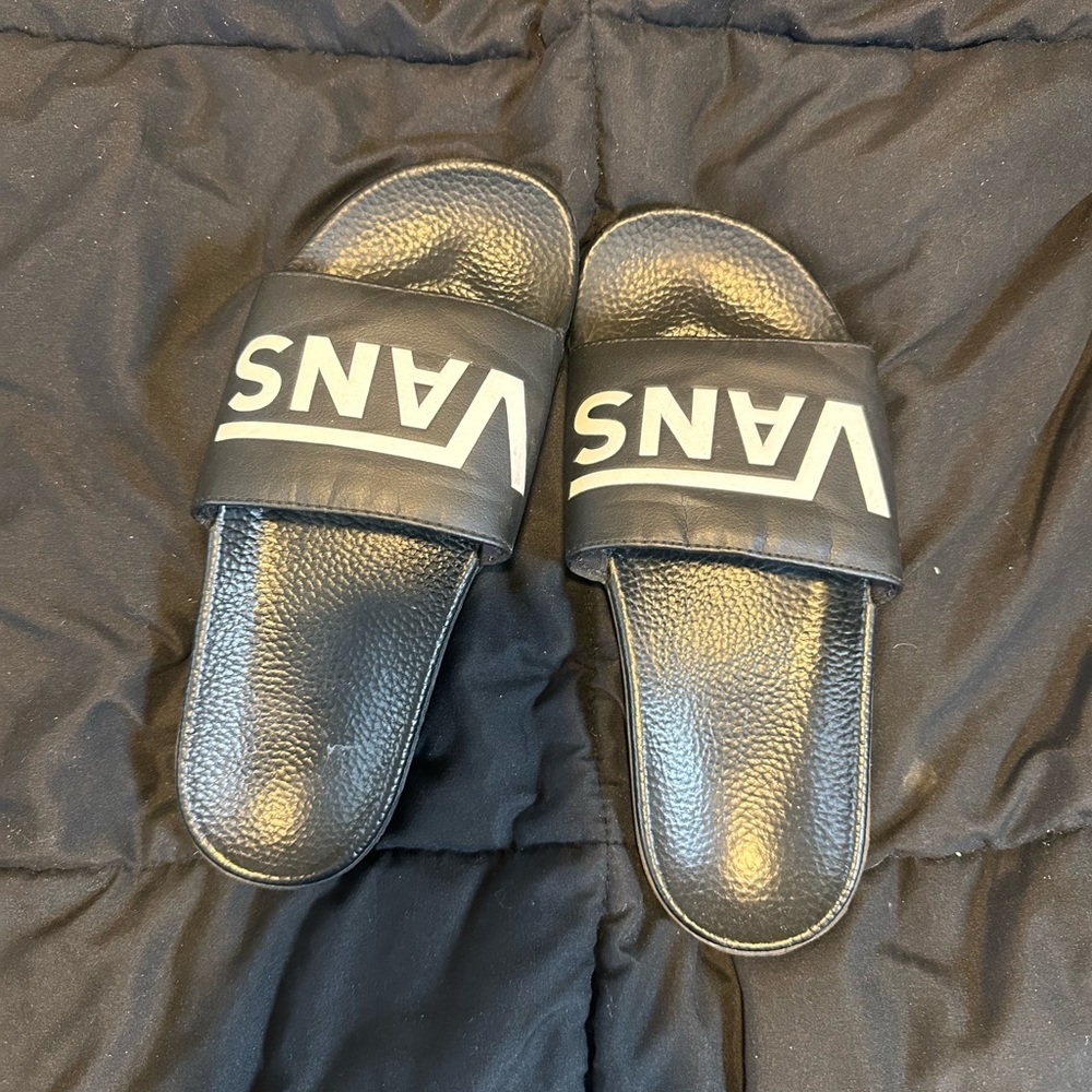 Vans Black and White Logo Slides